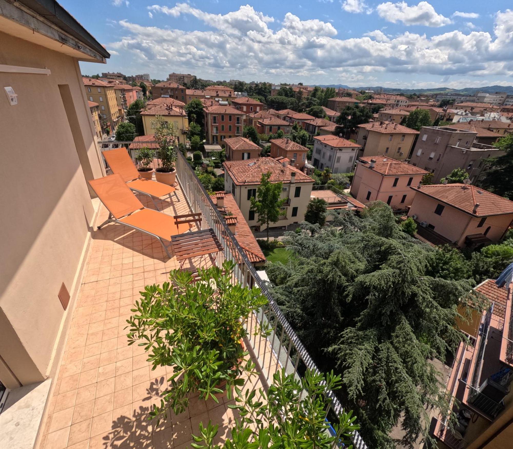 Bellavista Panoramic Terrace Appartamento Con Terrazza Zona Sant Orsola Bologna Bagian luar foto