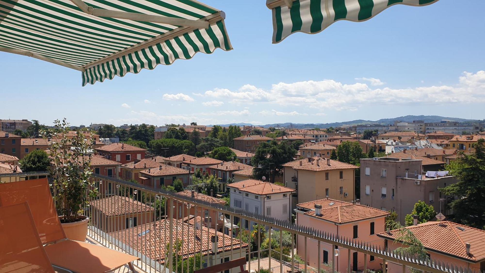 Bellavista Panoramic Terrace Appartamento Con Terrazza Zona Sant Orsola Bologna Bagian luar foto